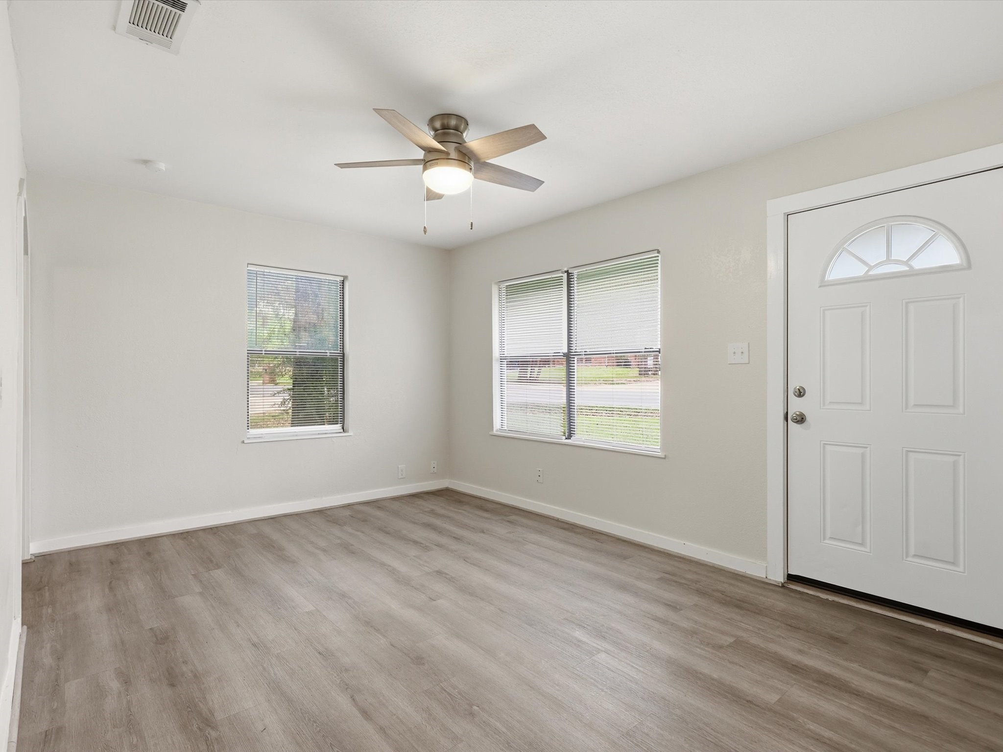 632 N Stewart Street Azle TX 76020