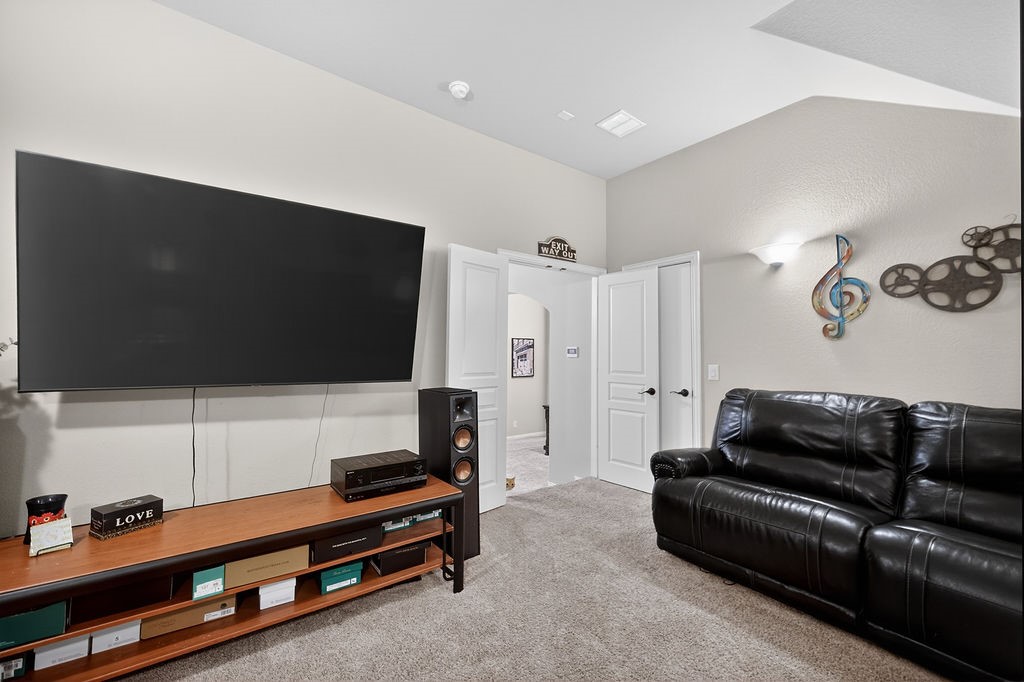 2840 Mariposa Drive Grand Prairie TX 75054