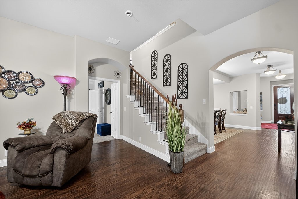 2840 Mariposa Drive Grand Prairie TX 75054