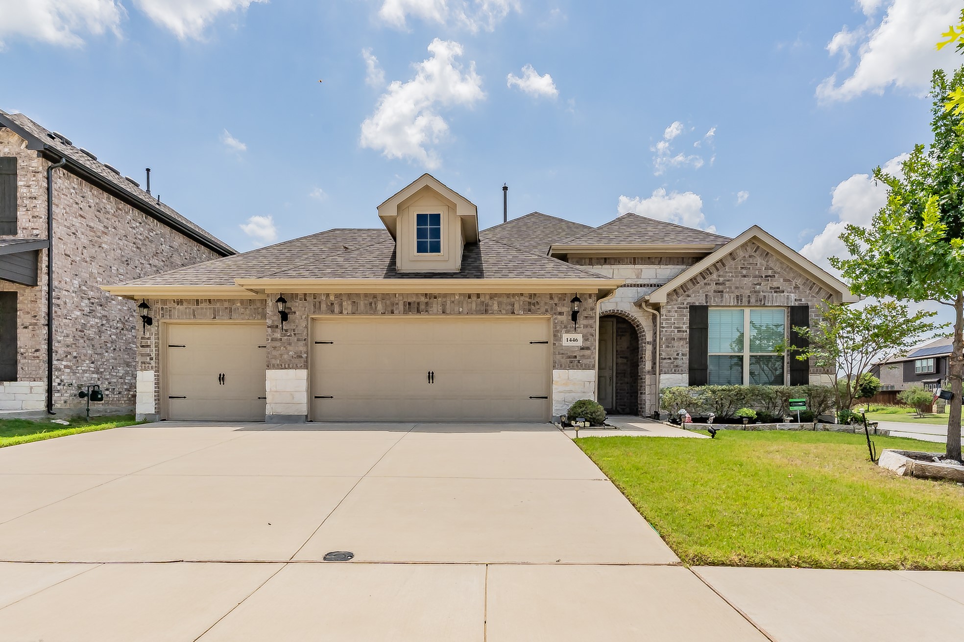 1446 White Water Way Aubrey TX 76227