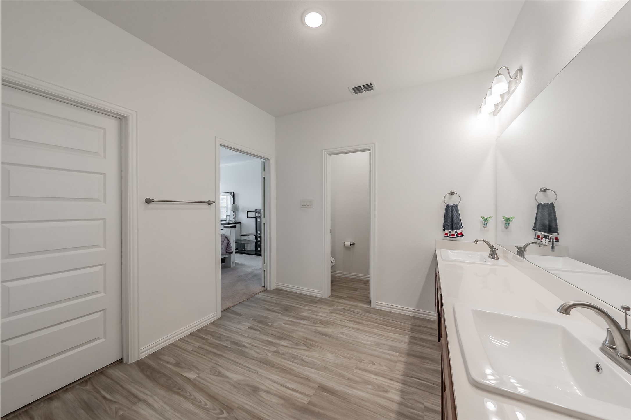 1446 White Water Way Aubrey TX 76227