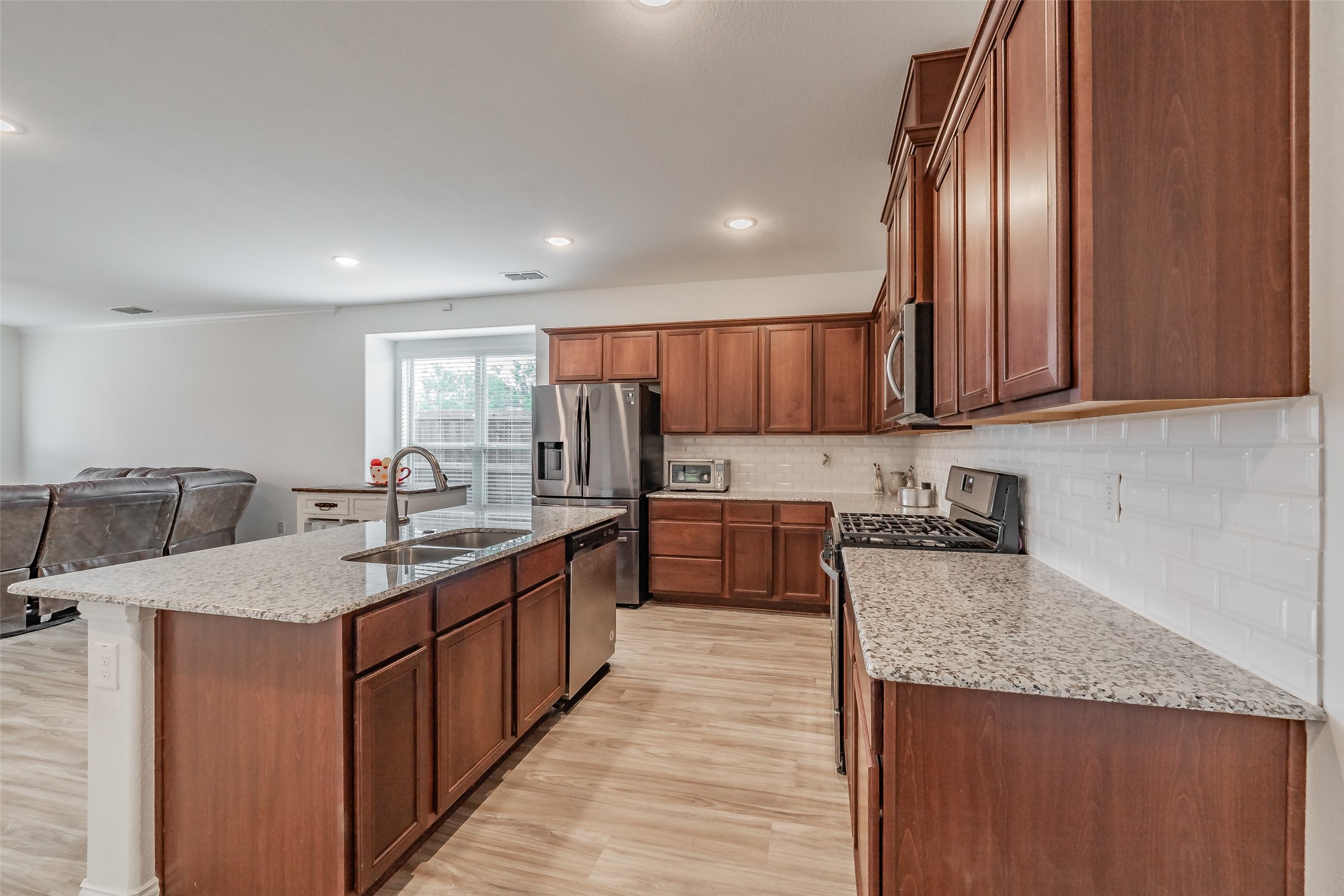 1446 White Water Way Aubrey TX 76227