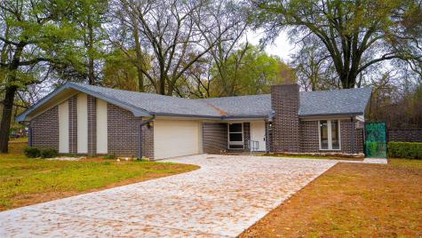 1801 Pine Bluff Street Paris TX 75460