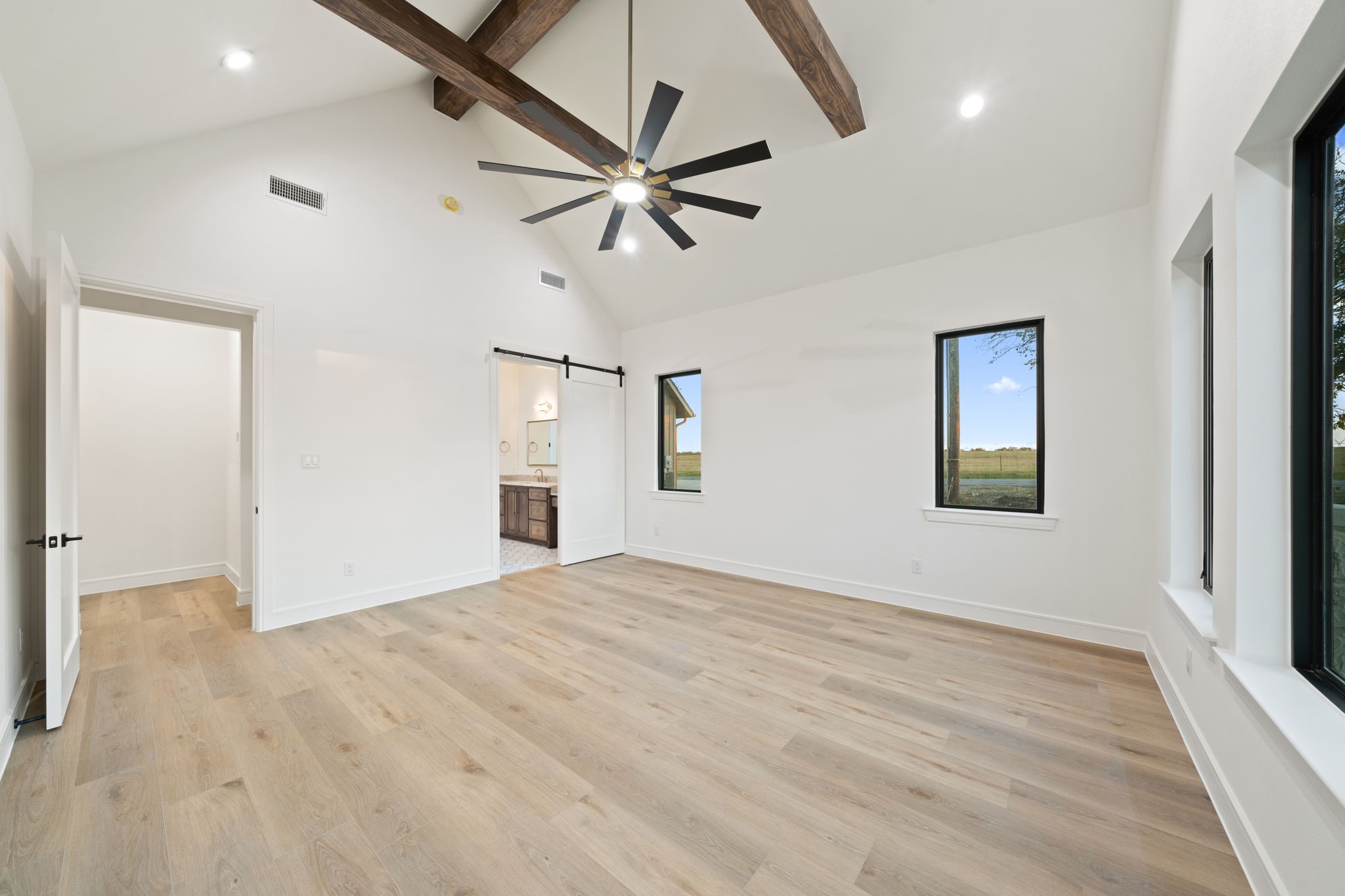300 Ryker Lane Gunter TX 75058