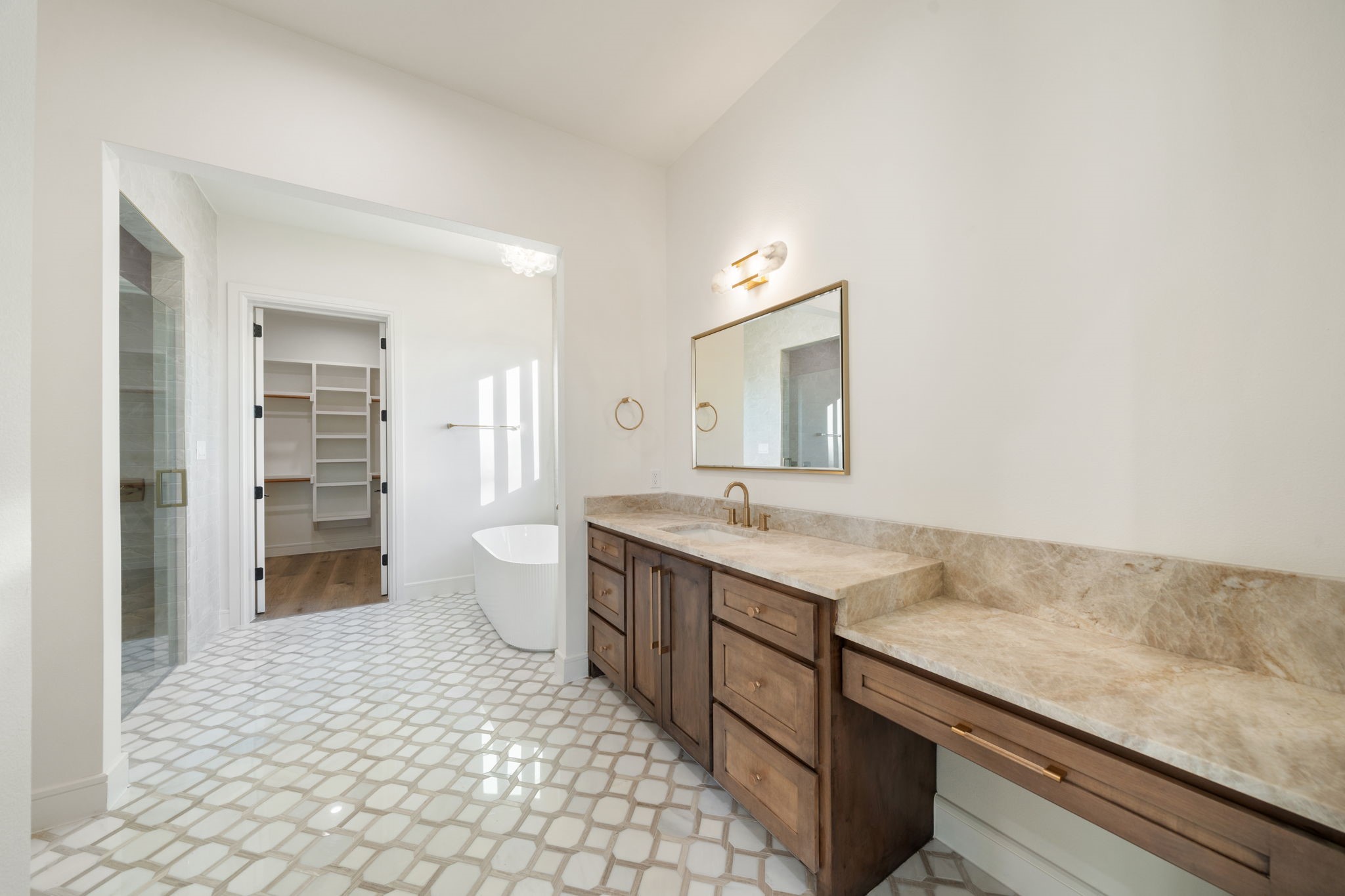 300 Ryker Lane Gunter TX 75058