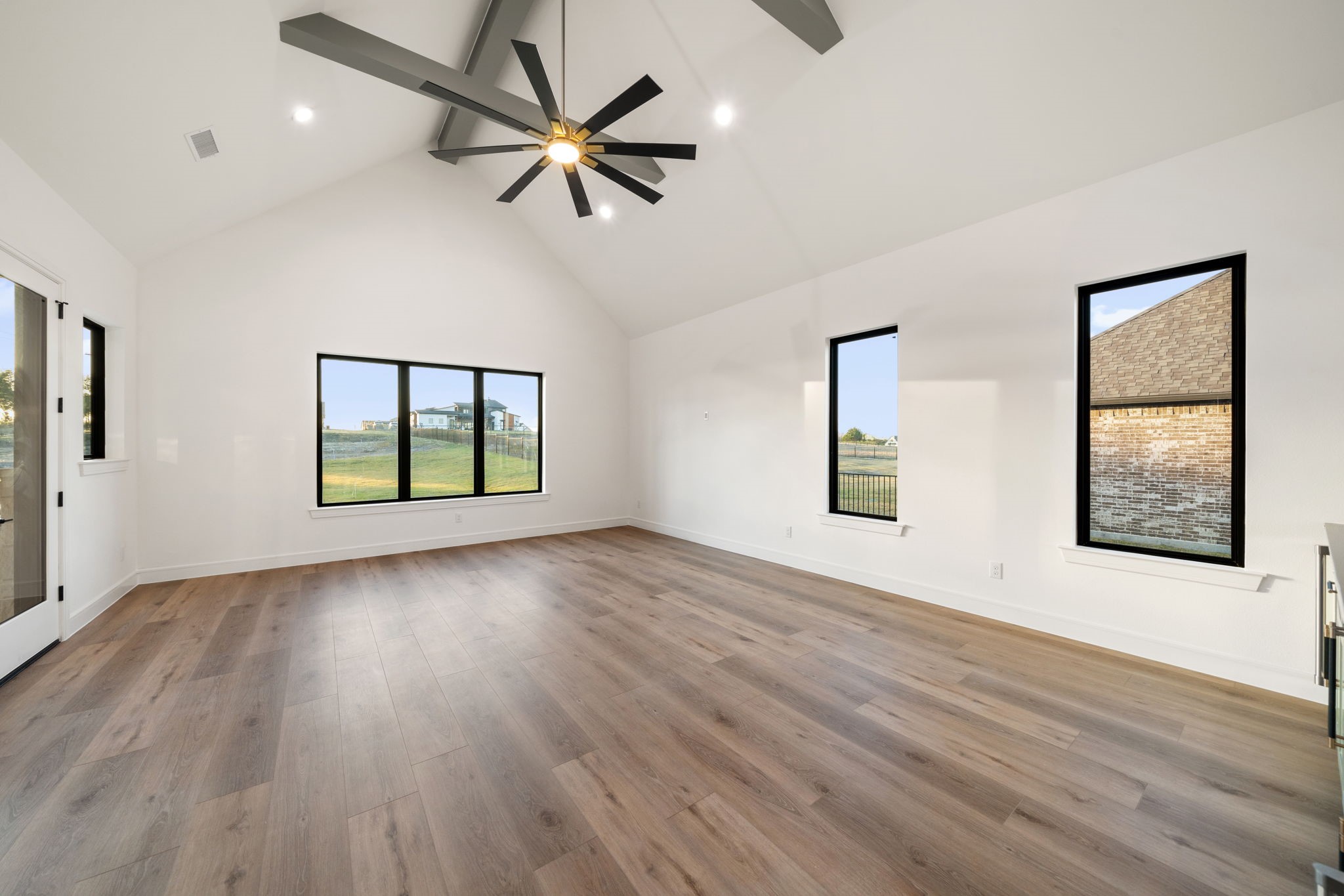 300 Ryker Lane Gunter TX 75058