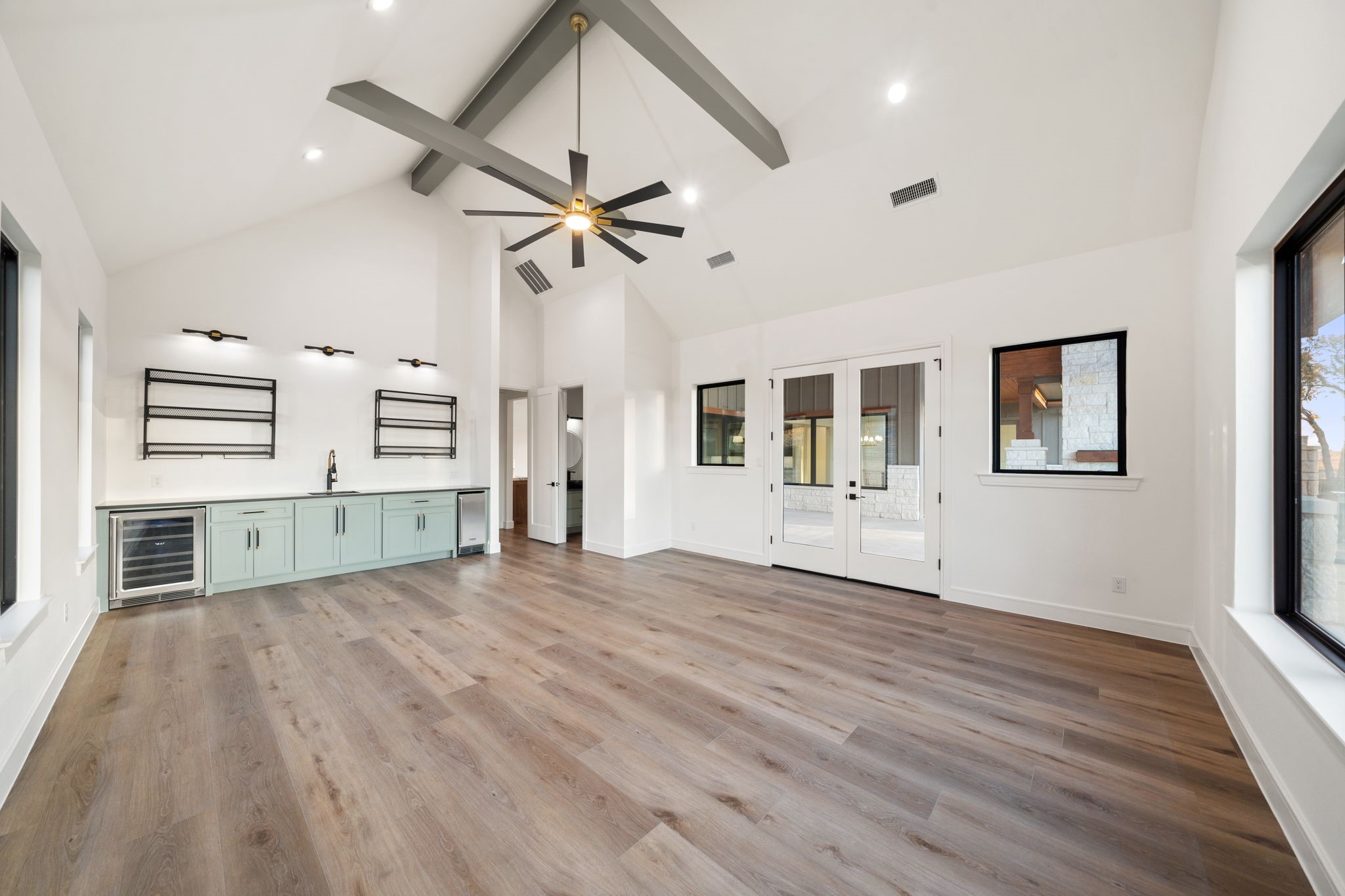 300 Ryker Lane Gunter TX 75058
