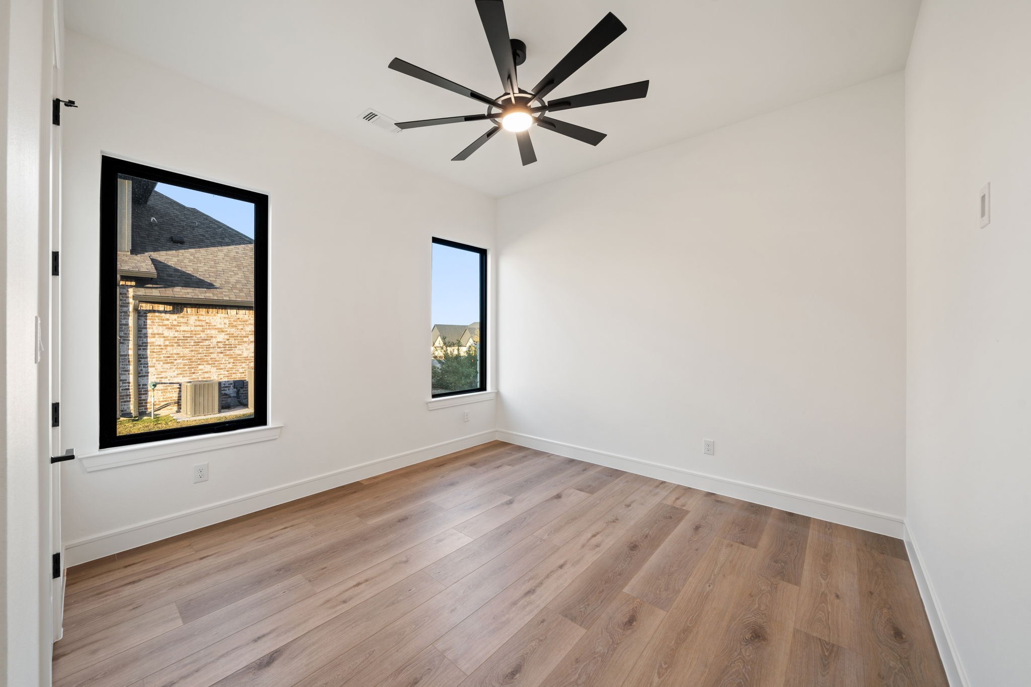 300 Ryker Lane Gunter TX 75058