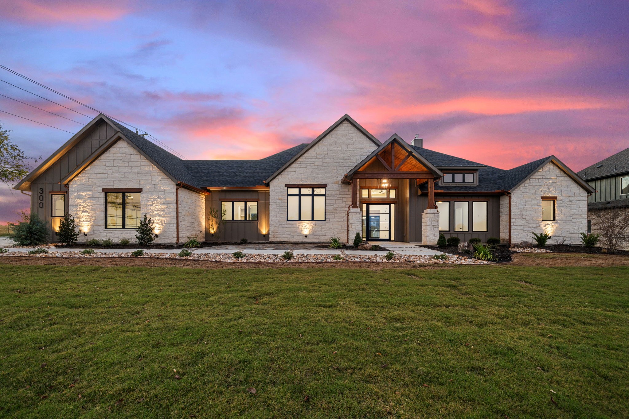 300 Ryker Lane Gunter TX 75058