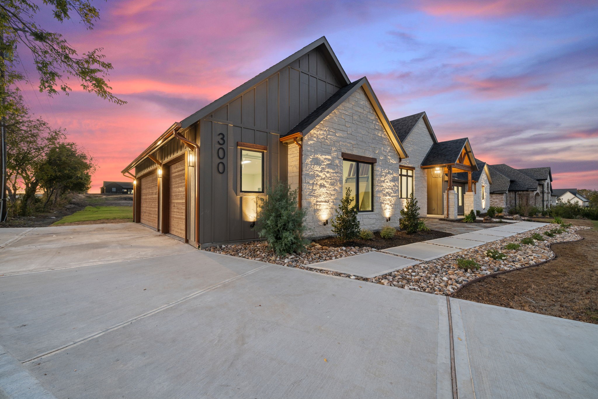 300 Ryker Lane Gunter TX 75058