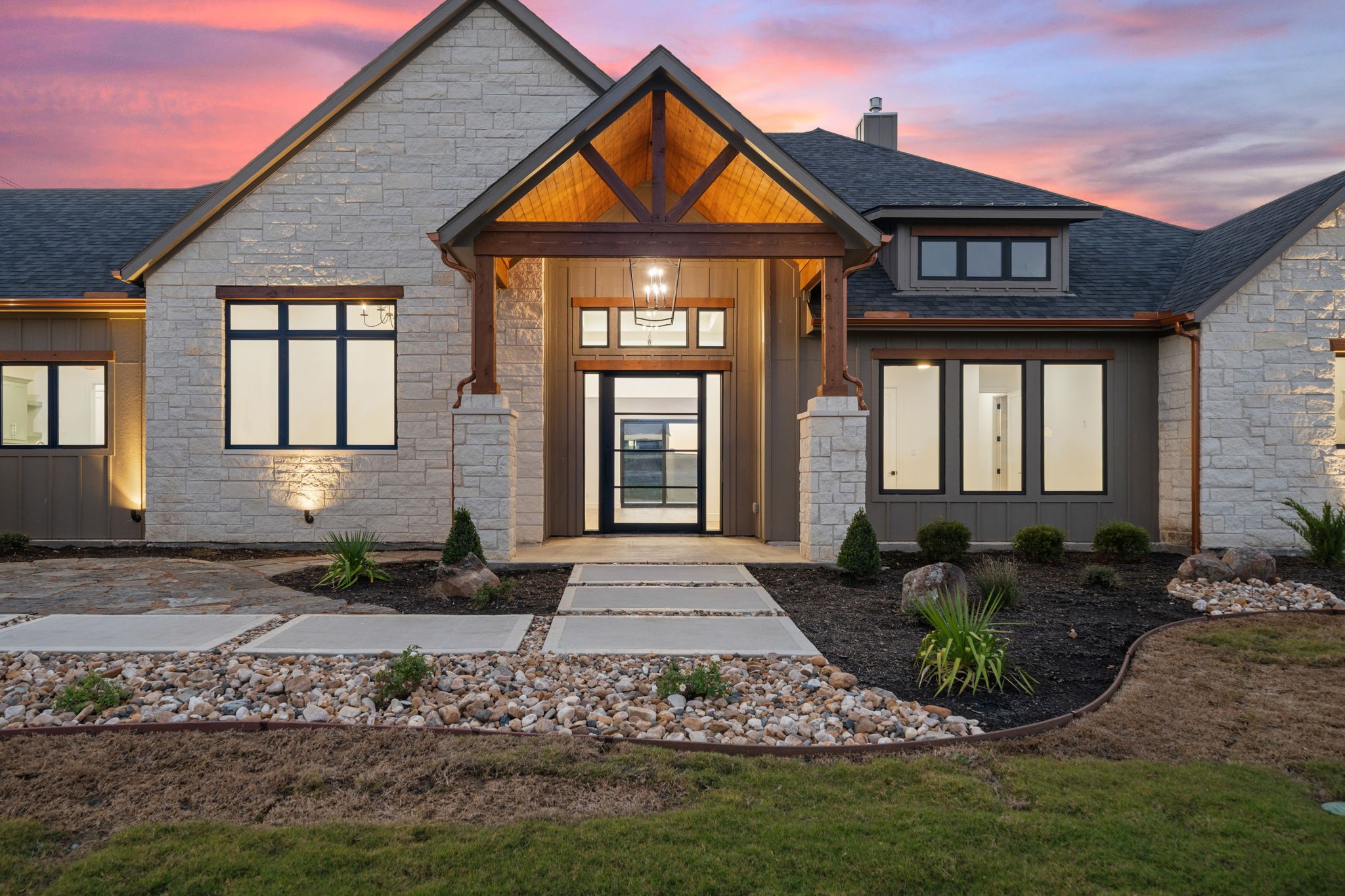 300 Ryker Lane Gunter TX 75058
