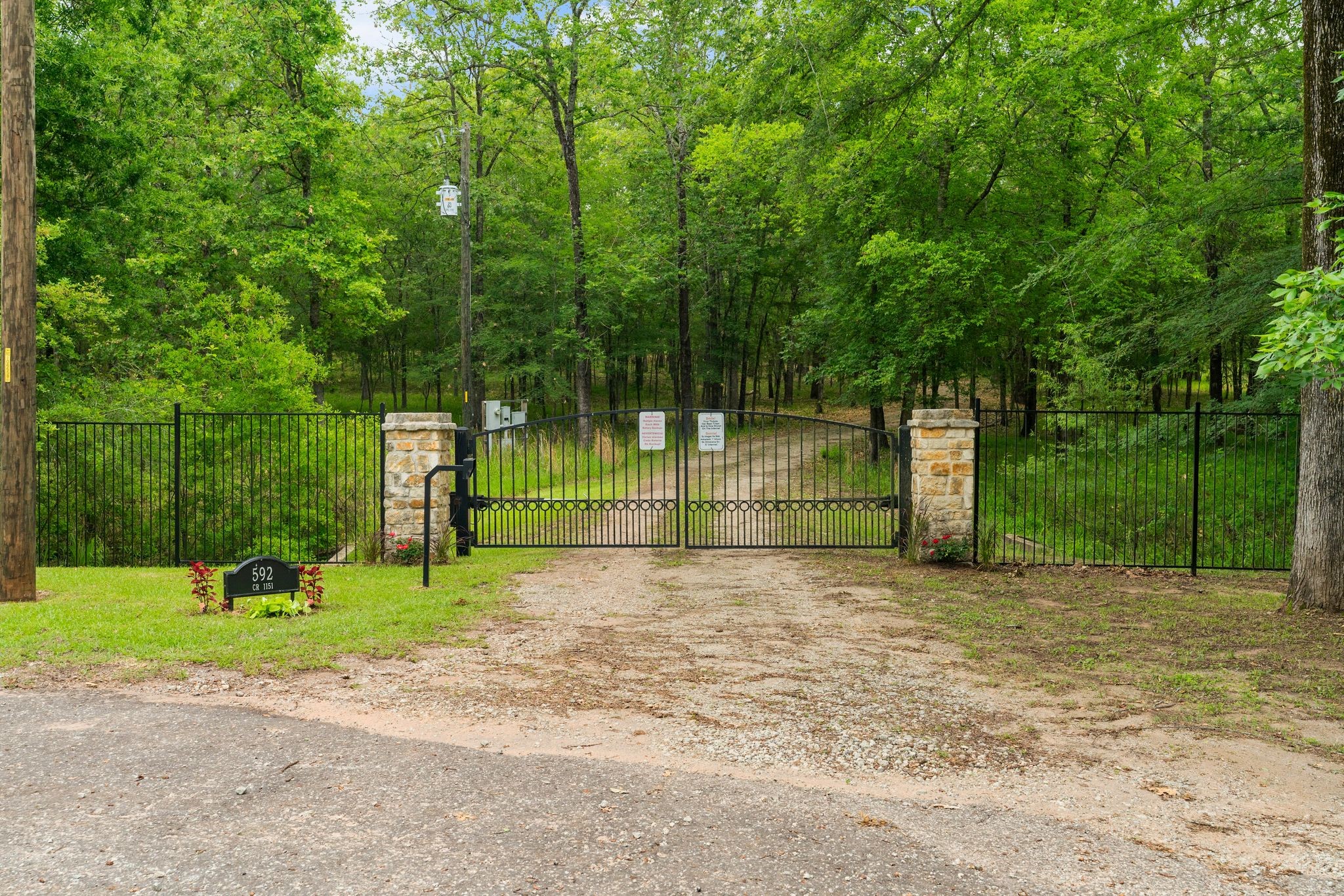 592 Rs County Road 1151 Emory TX 75440