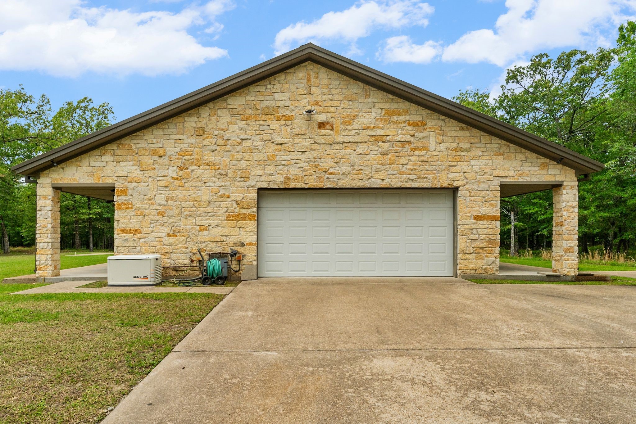 592 Rs County Road 1151 Emory TX 75440