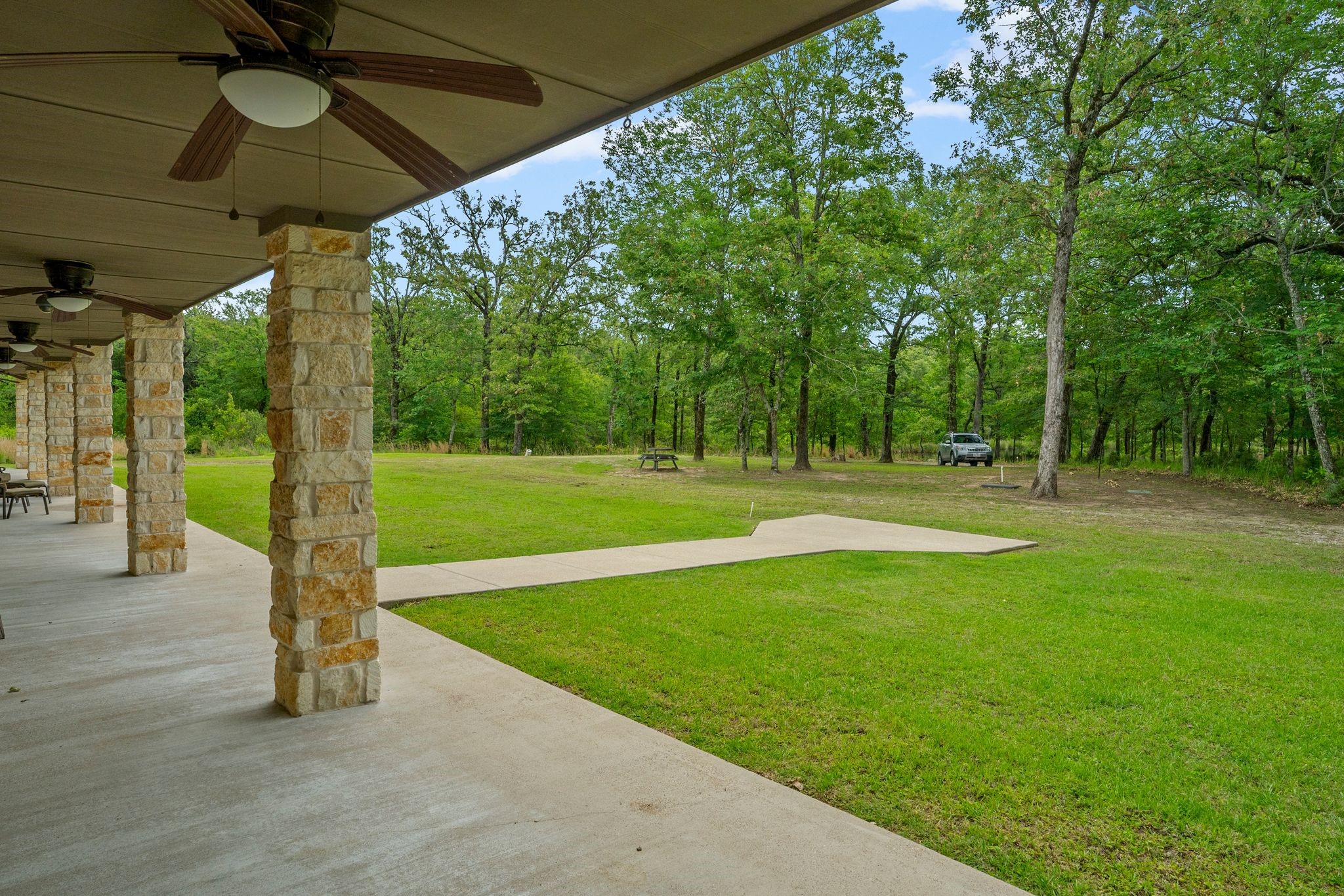 592 Rs County Road 1151 Emory TX 75440