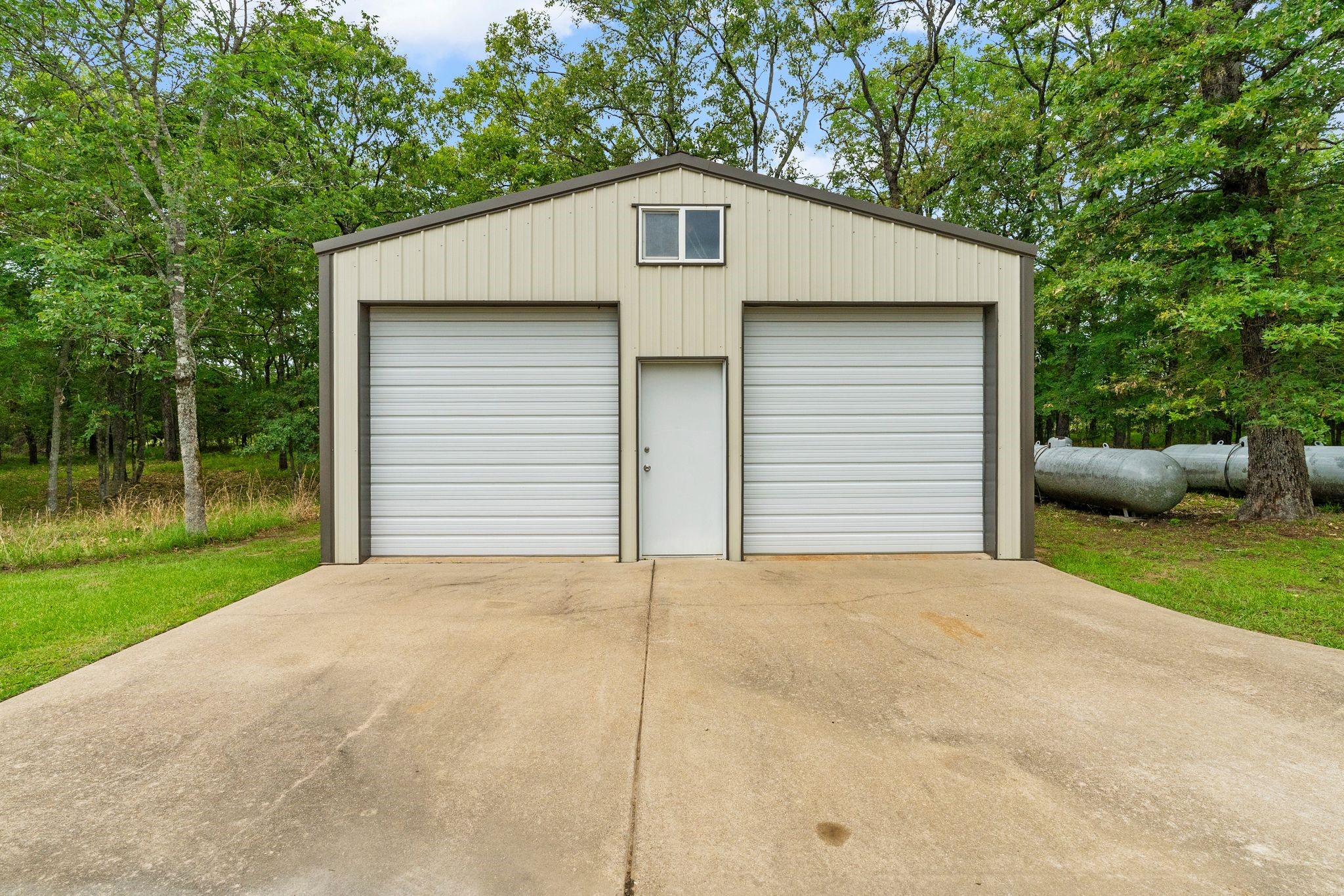 592 Rs County Road 1151 Emory TX 75440