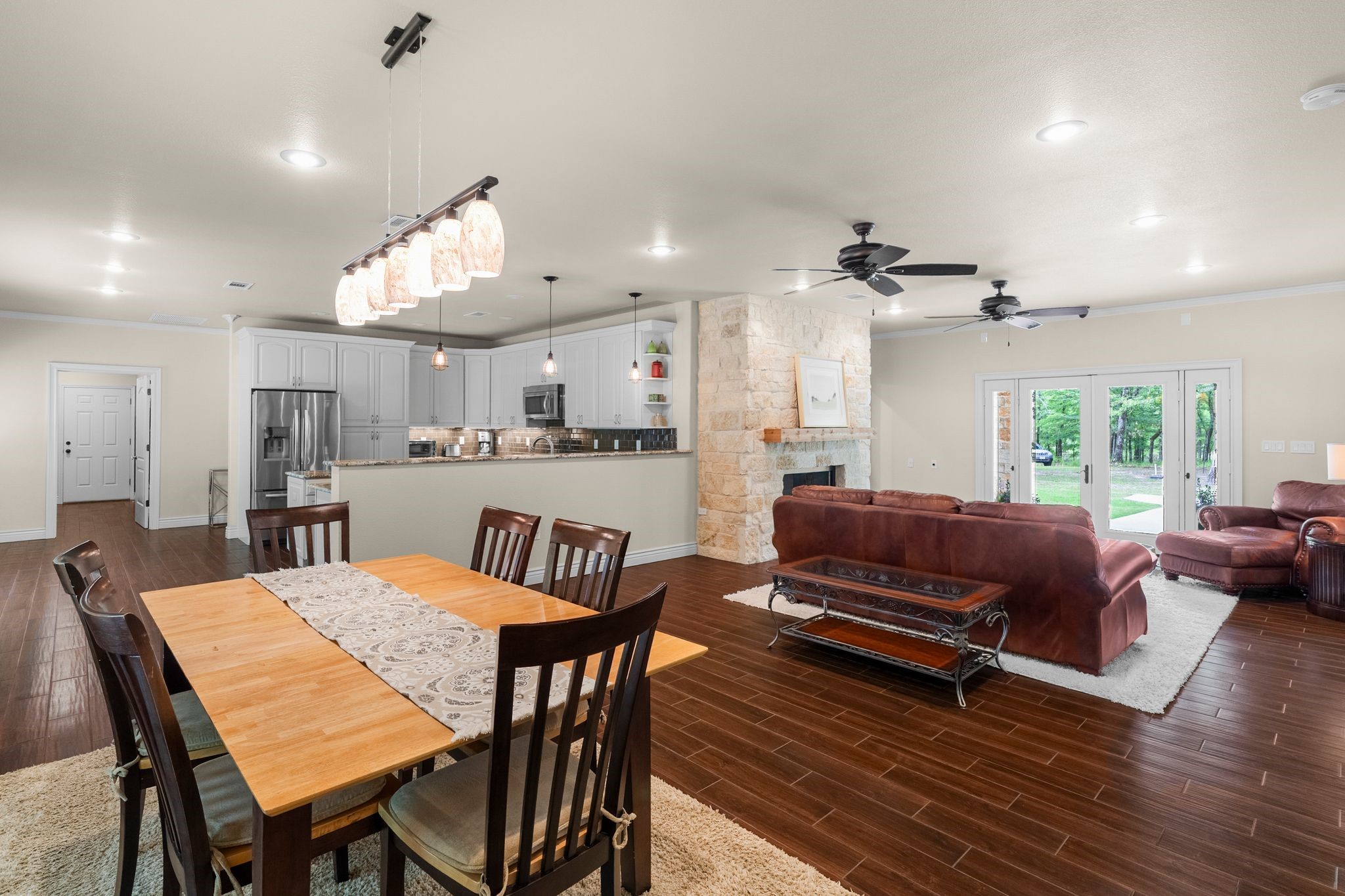 592 Rs County Road 1151 Emory TX 75440