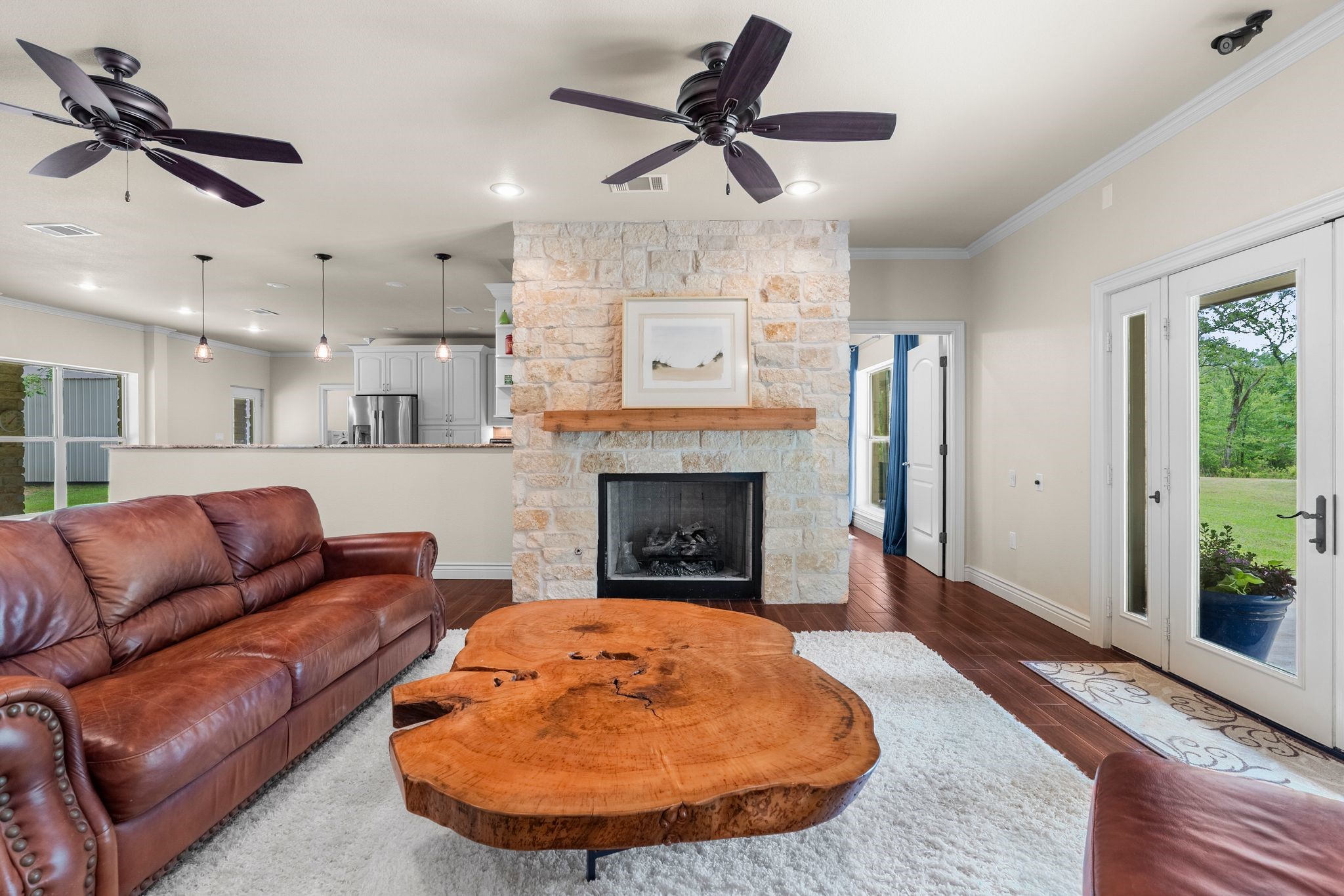 592 Rs County Road 1151 Emory TX 75440