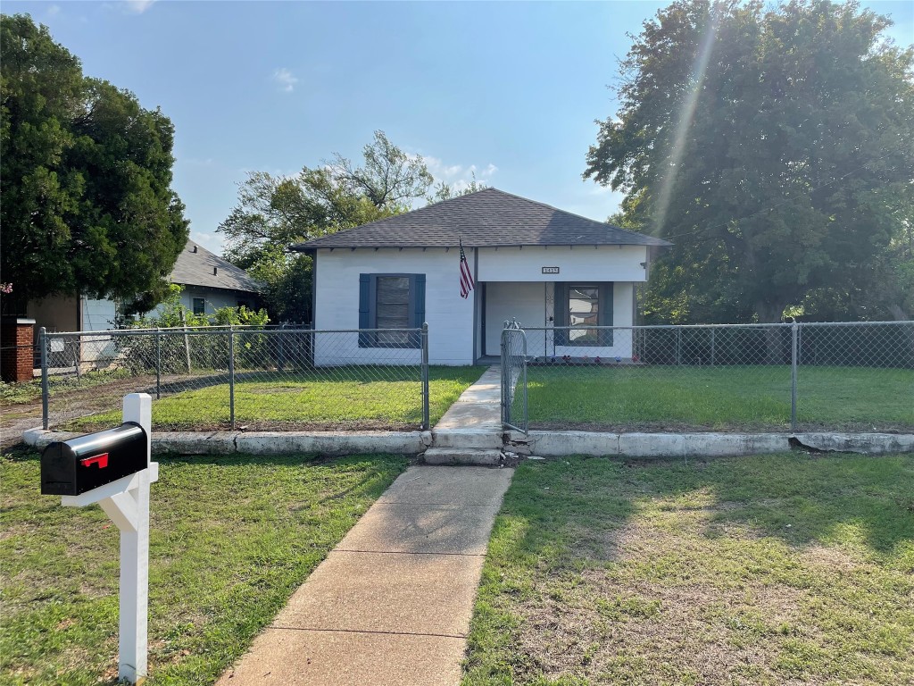 1415 Belzise Terrace Fort Worth TX 76104