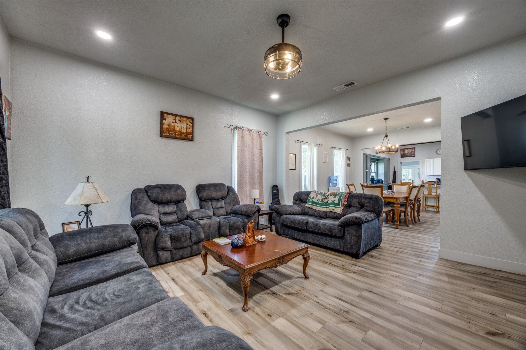 725 S Walnut Street Sherman TX 75090