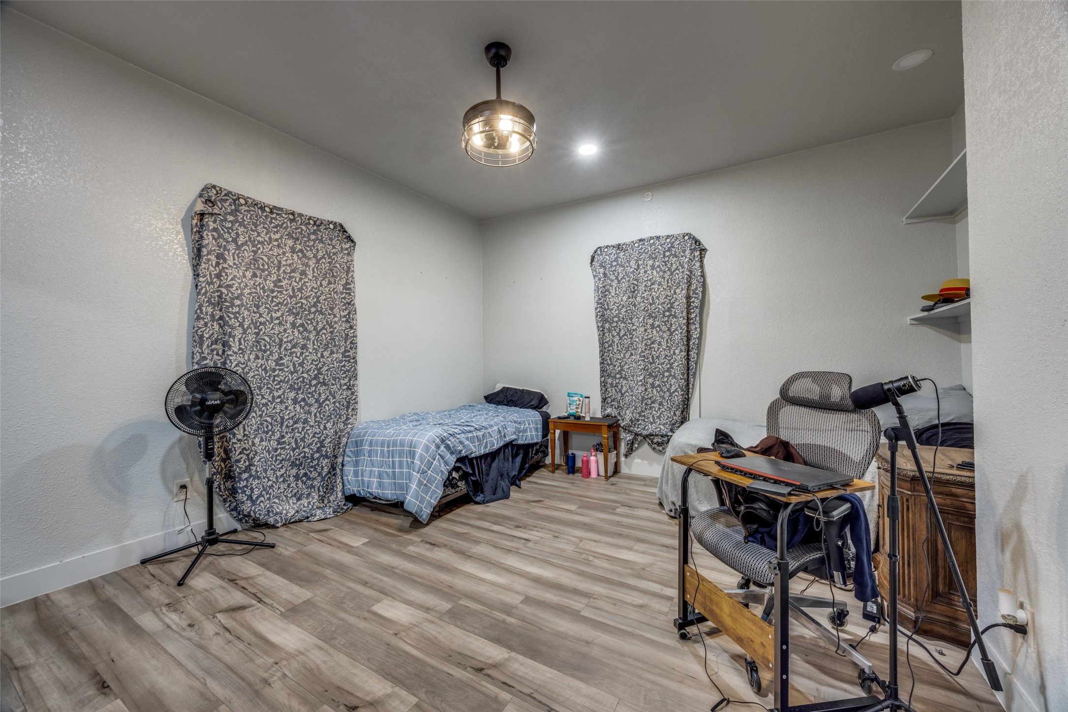 725 S Walnut Street Sherman TX 75090