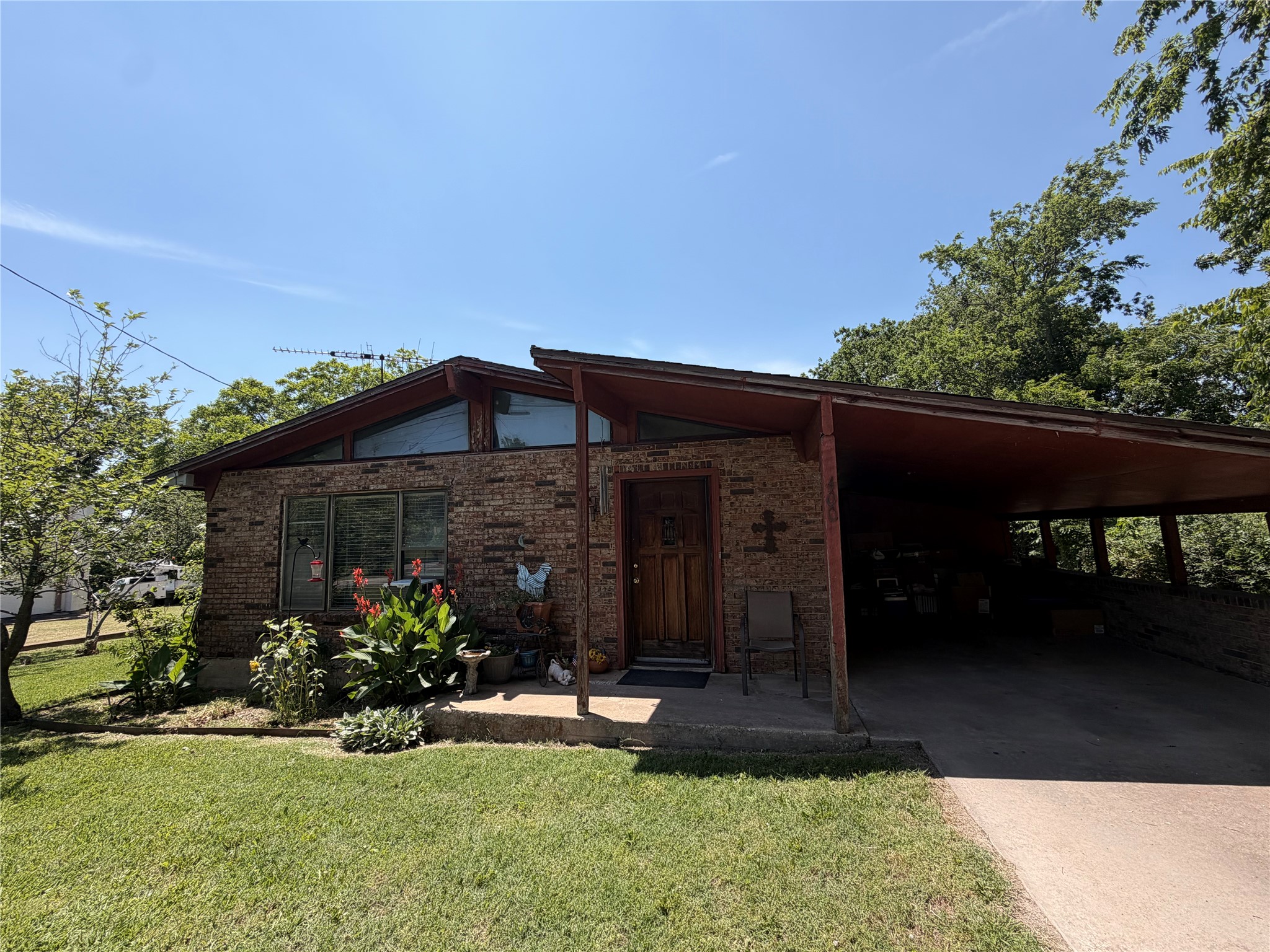 400 N Bean Street Howe TX 75459