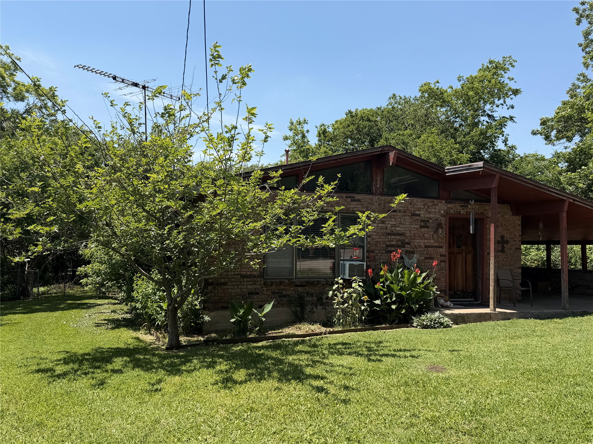 400 N Bean Street Howe TX 75459