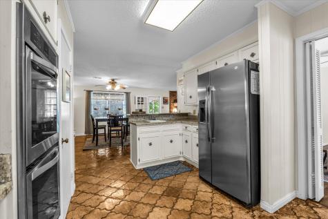 1208 Knotty Oaks Drive Woodway TX 76712