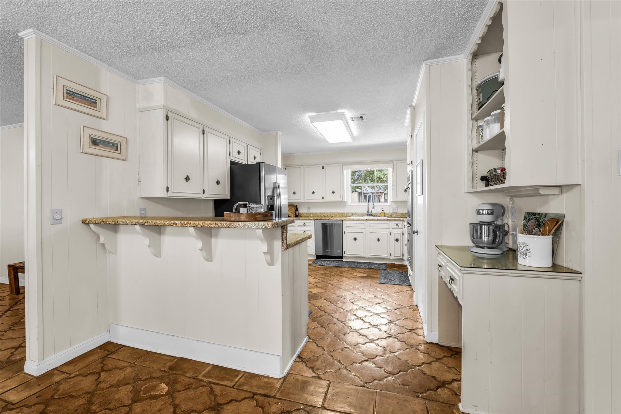 1208 Knotty Oaks Drive Woodway TX 76712