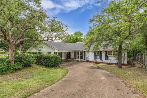 1208 Knotty Oaks Drive Woodway TX 76712