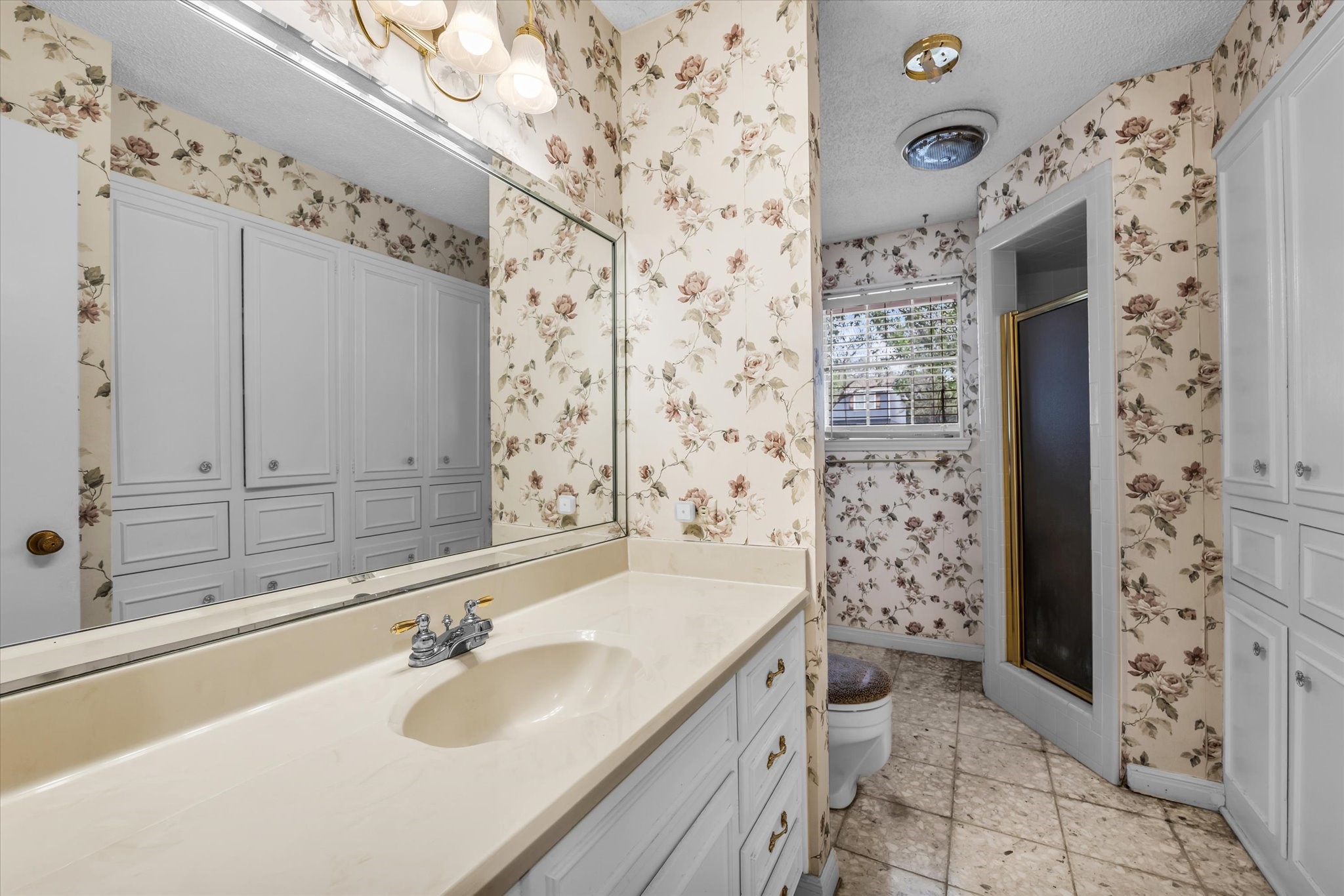 1208 Knotty Oaks Drive Woodway TX 76712
