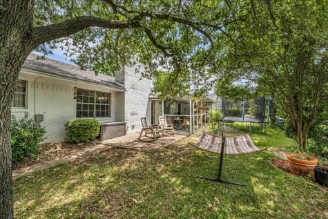 1208 Knotty Oaks Drive Woodway TX 76712