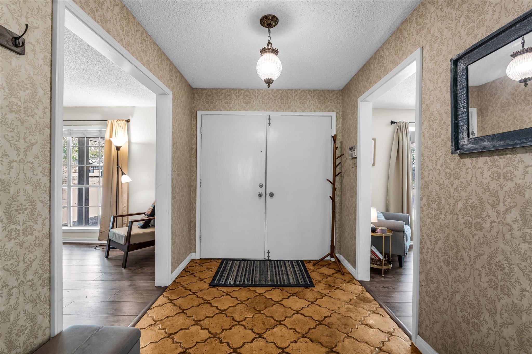 1208 Knotty Oaks Drive Woodway TX 76712