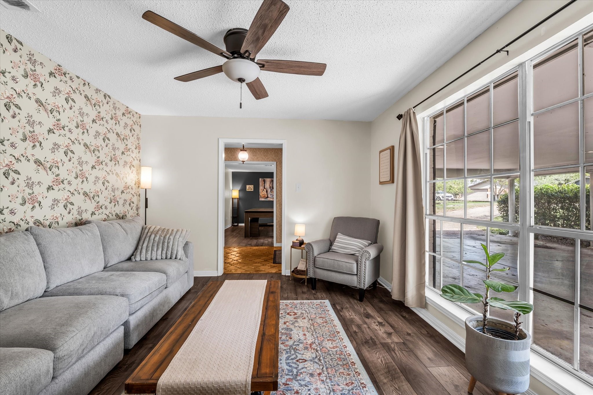 1208 Knotty Oaks Drive Woodway TX 76712