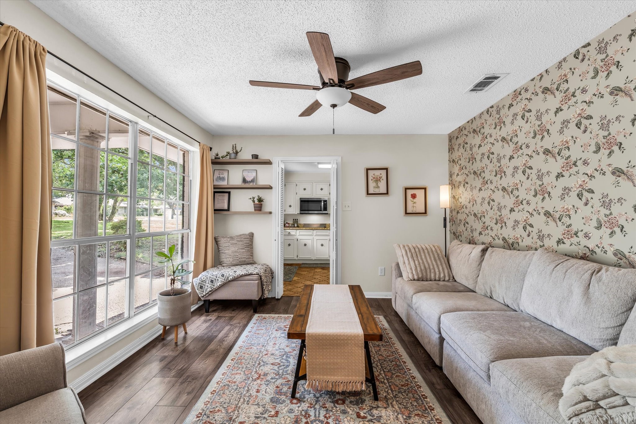 1208 Knotty Oaks Drive Woodway TX 76712