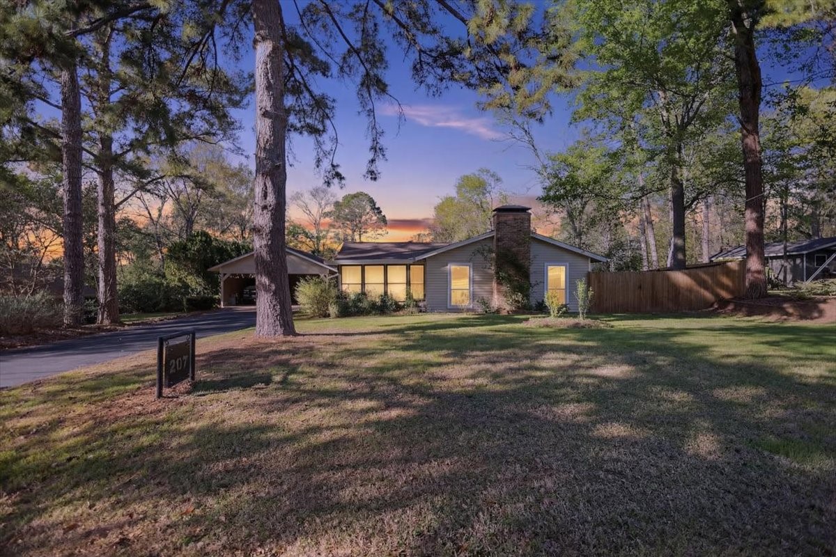 207 Grass Knoll Drive Hideaway TX 75771