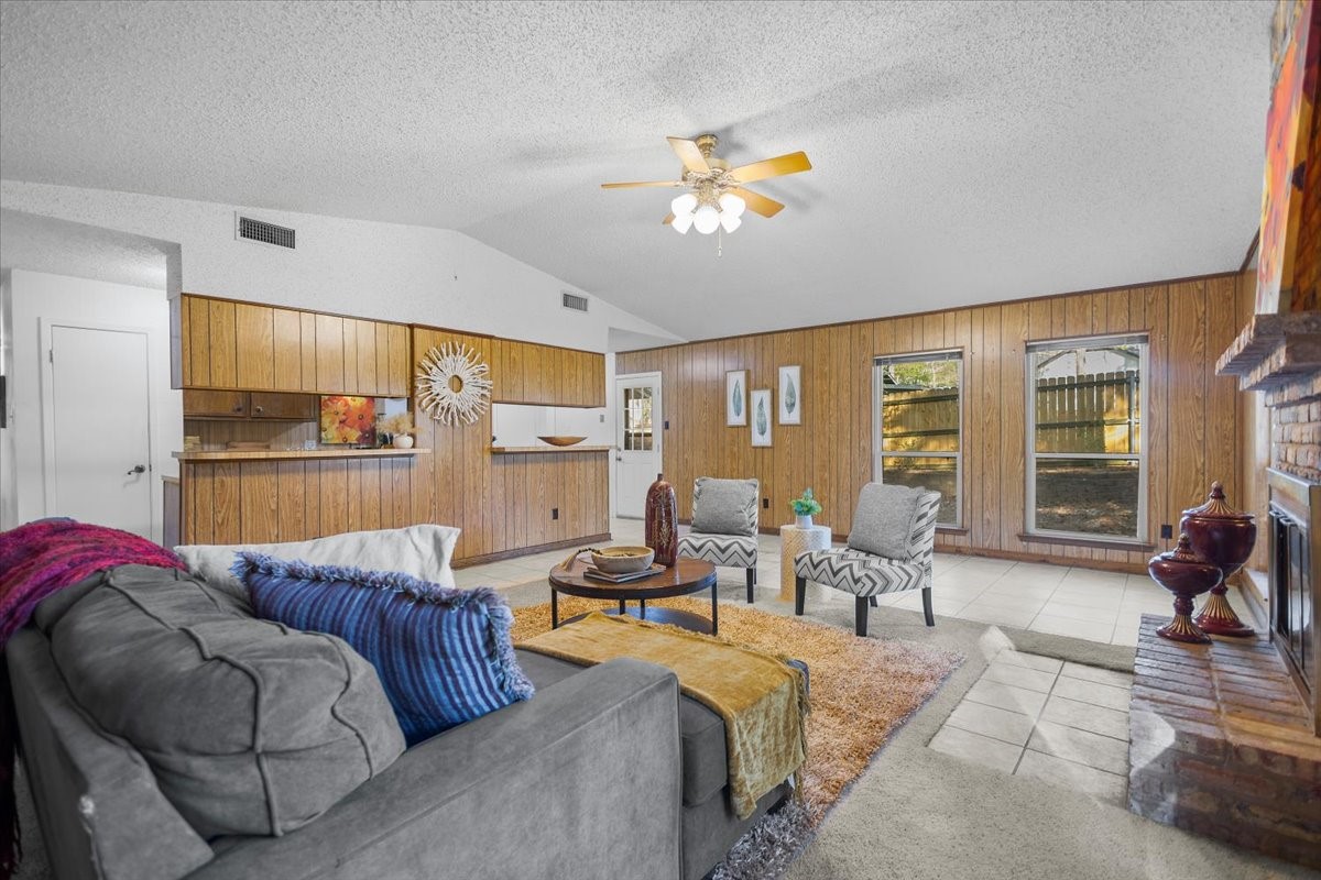 207 Grass Knoll Drive Hideaway TX 75771