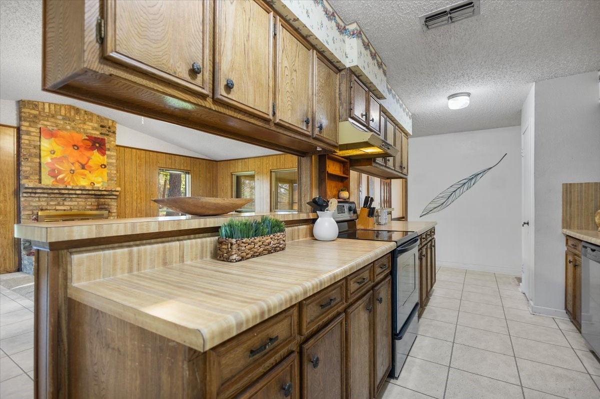 207 Grass Knoll Drive Hideaway TX 75771