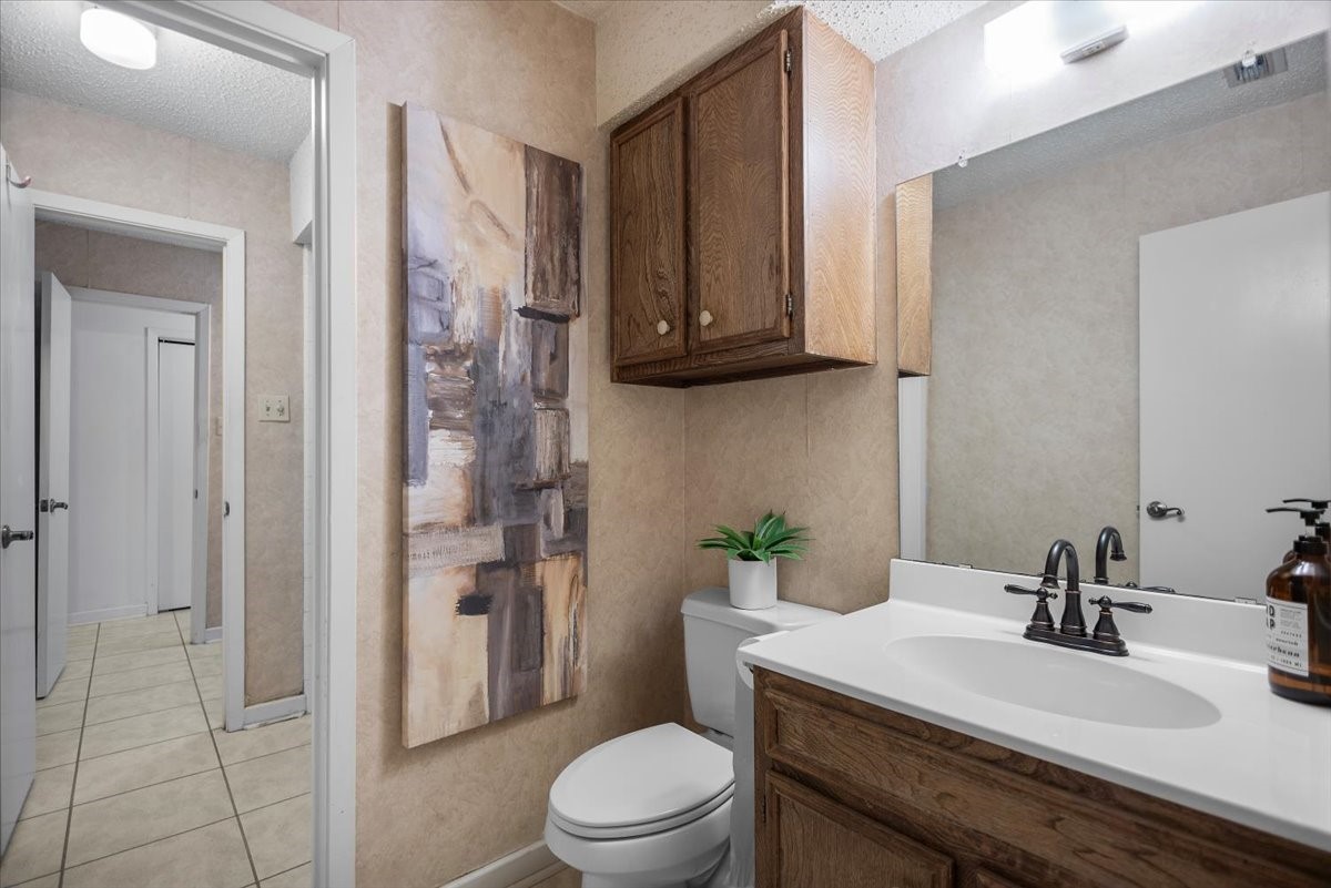 207 Grass Knoll Drive Hideaway TX 75771