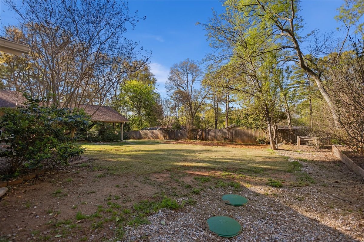207 Grass Knoll Drive Hideaway TX 75771