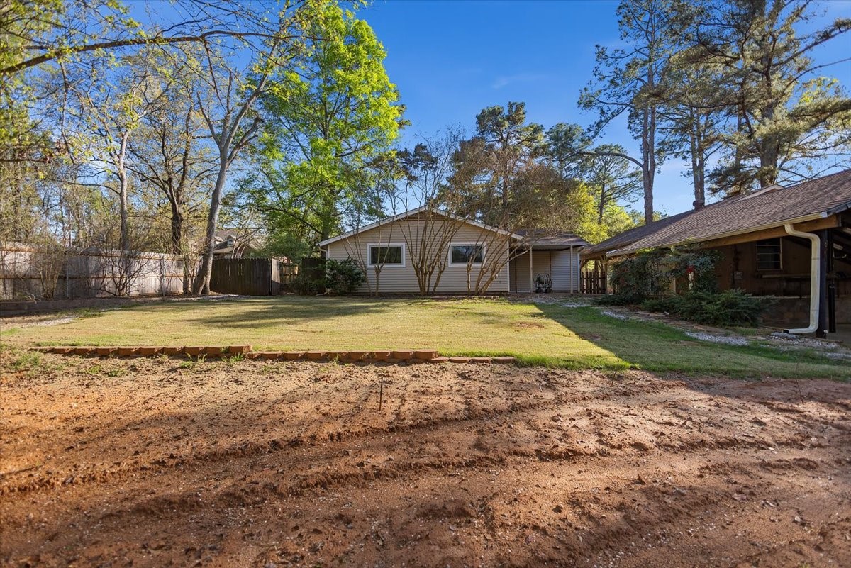 207 Grass Knoll Drive Hideaway TX 75771