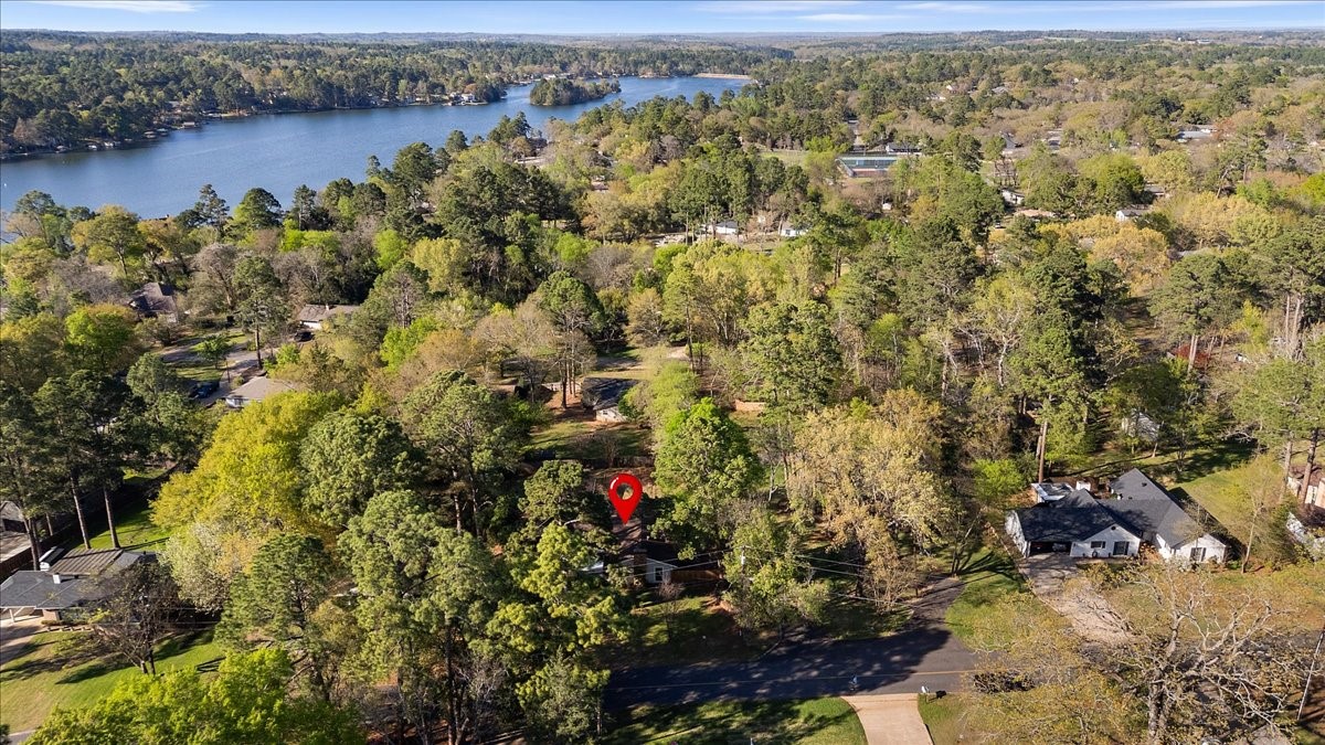 207 Grass Knoll Drive Hideaway TX 75771