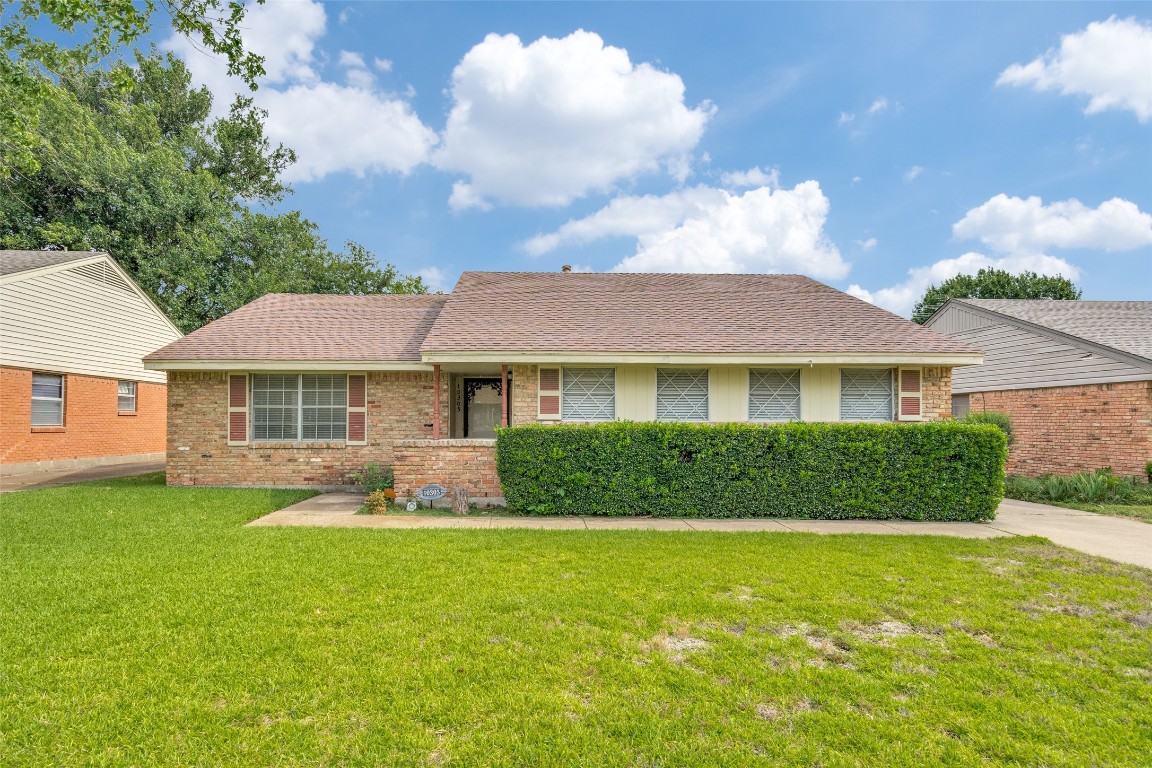10305 Chesterton Drive Dallas TX 75238