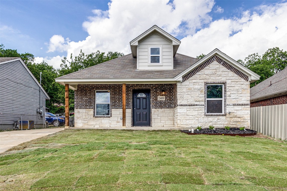 2409 Ross Avenue Fort Worth TX 76164