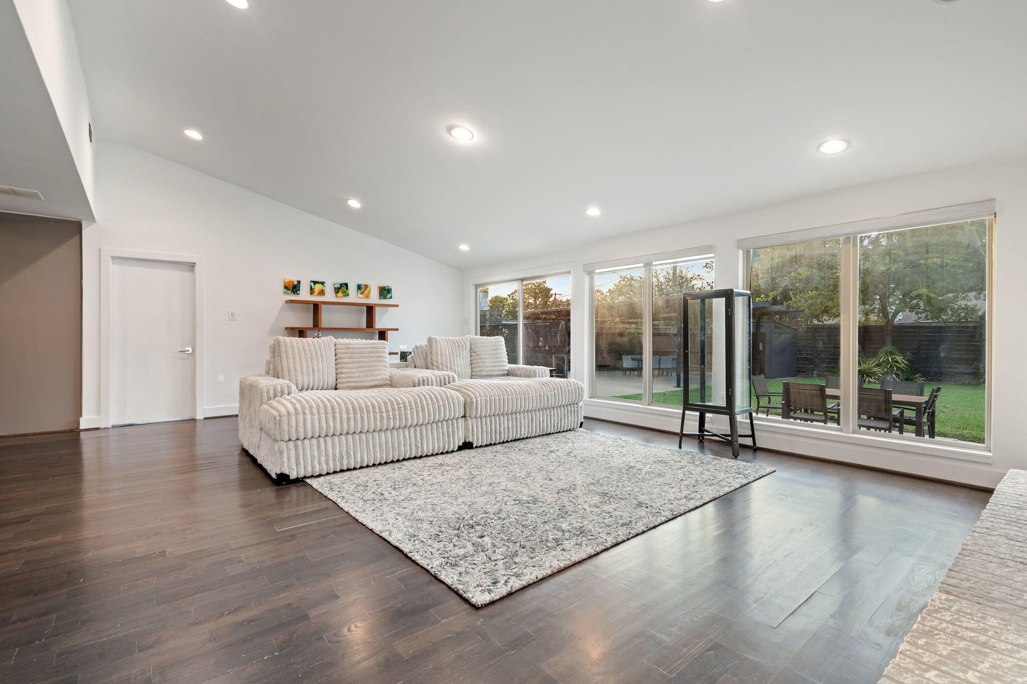 3427 Saint Cloud Circle Dallas TX 75229