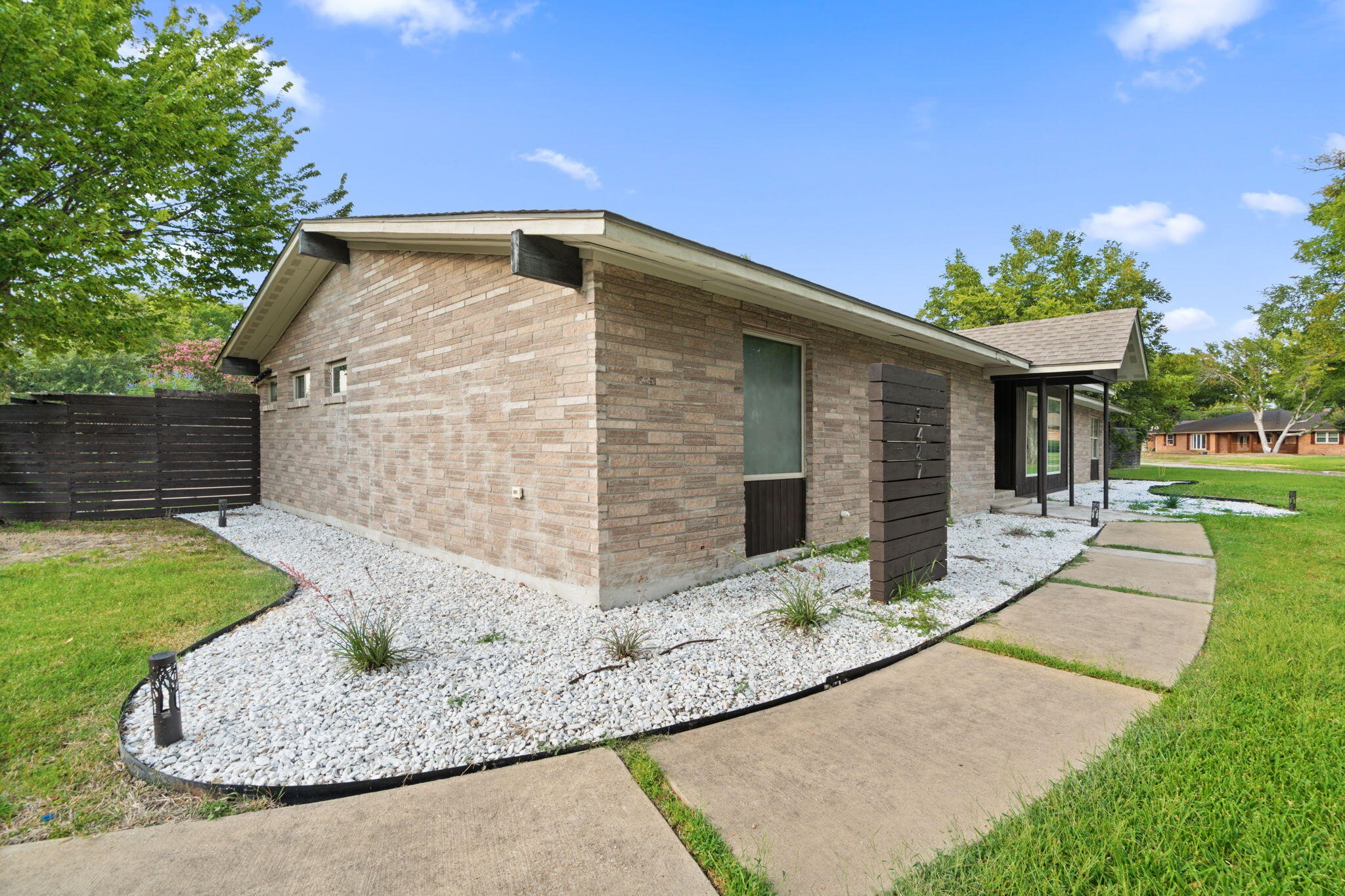 3427 Saint Cloud Circle Dallas TX 75229
