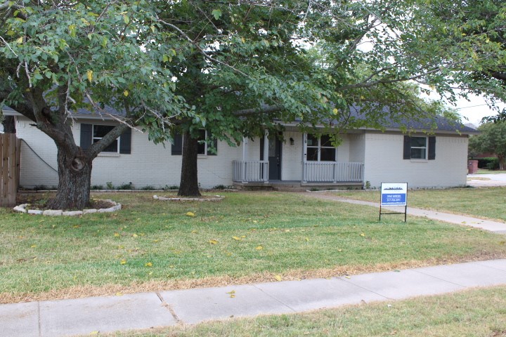 230 Hovenkamp Street Keller TX 76248
