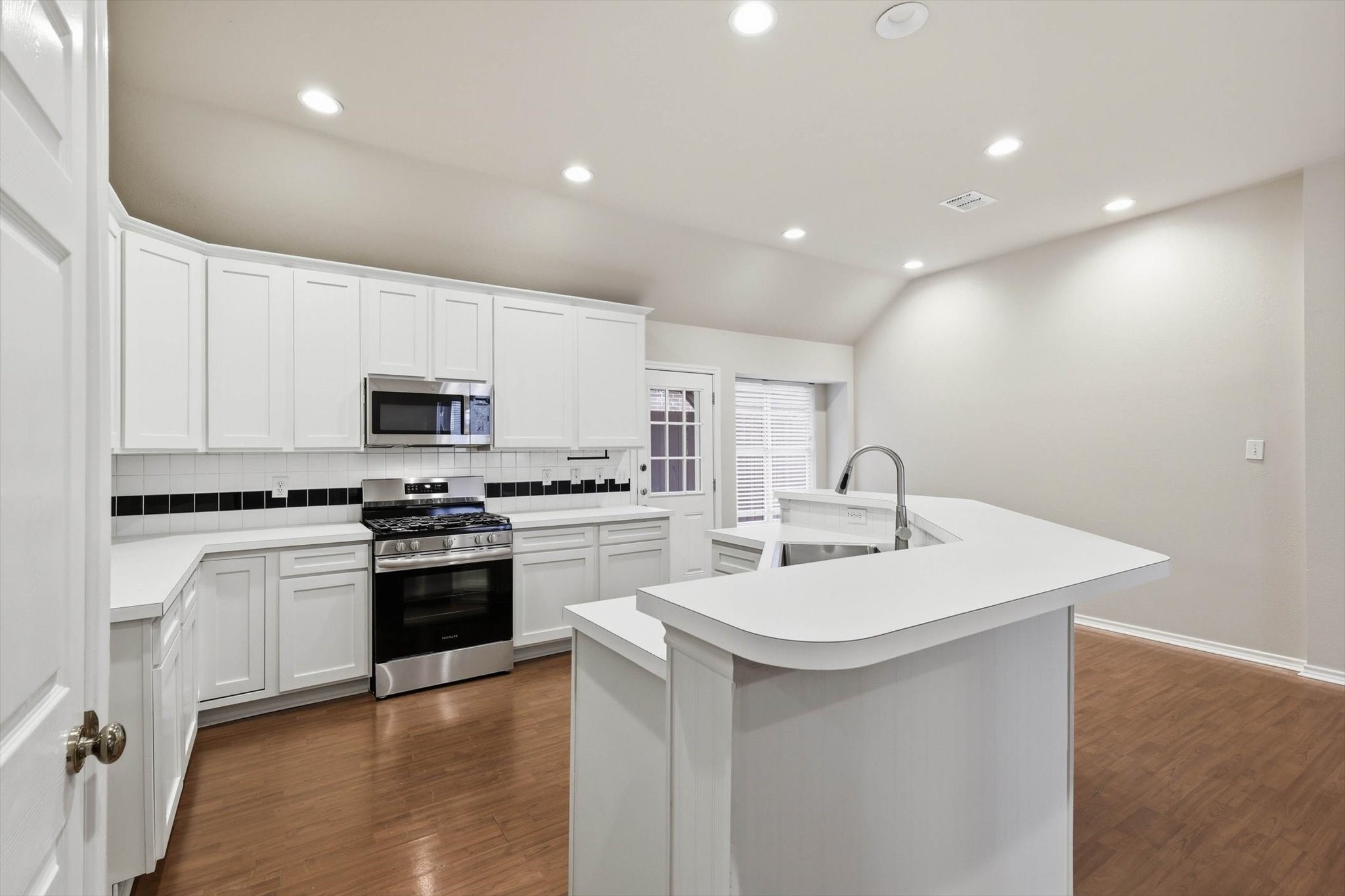 1846 Crosshaven Drive Lewisville TX 75077