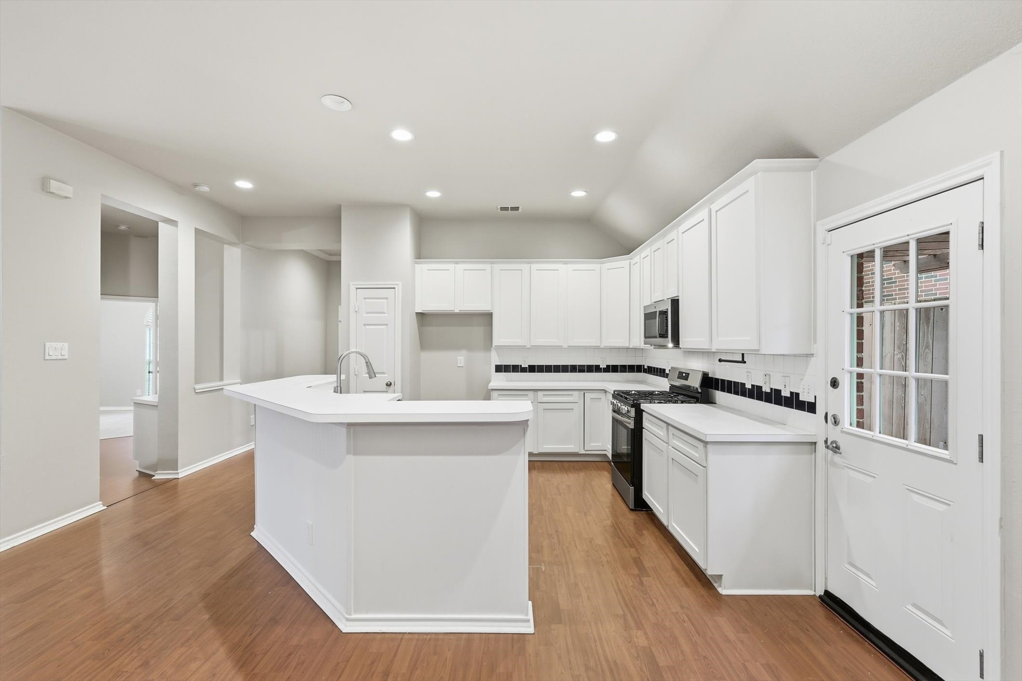 1846 Crosshaven Drive Lewisville TX 75077