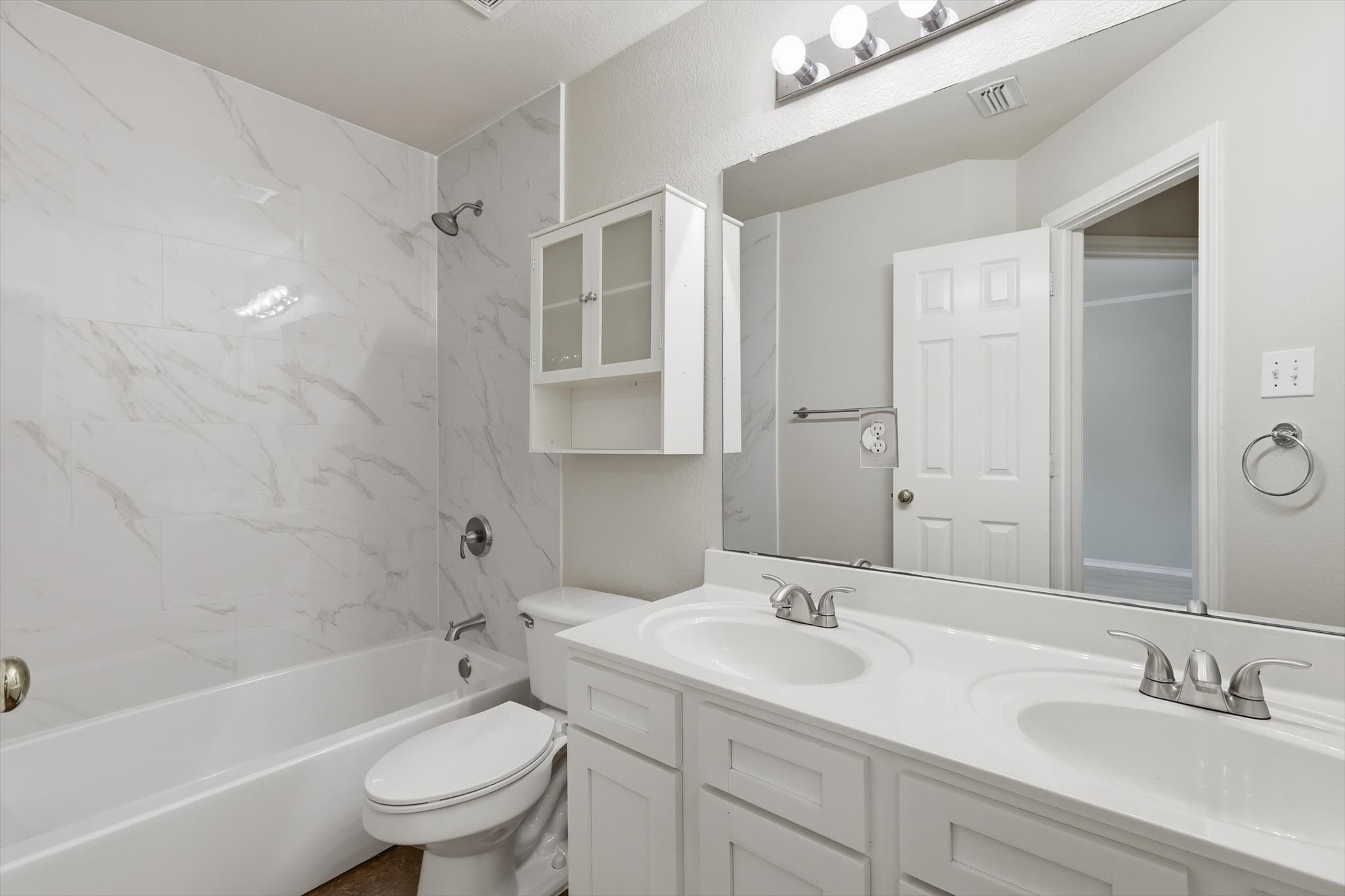 1846 Crosshaven Drive Lewisville TX 75077