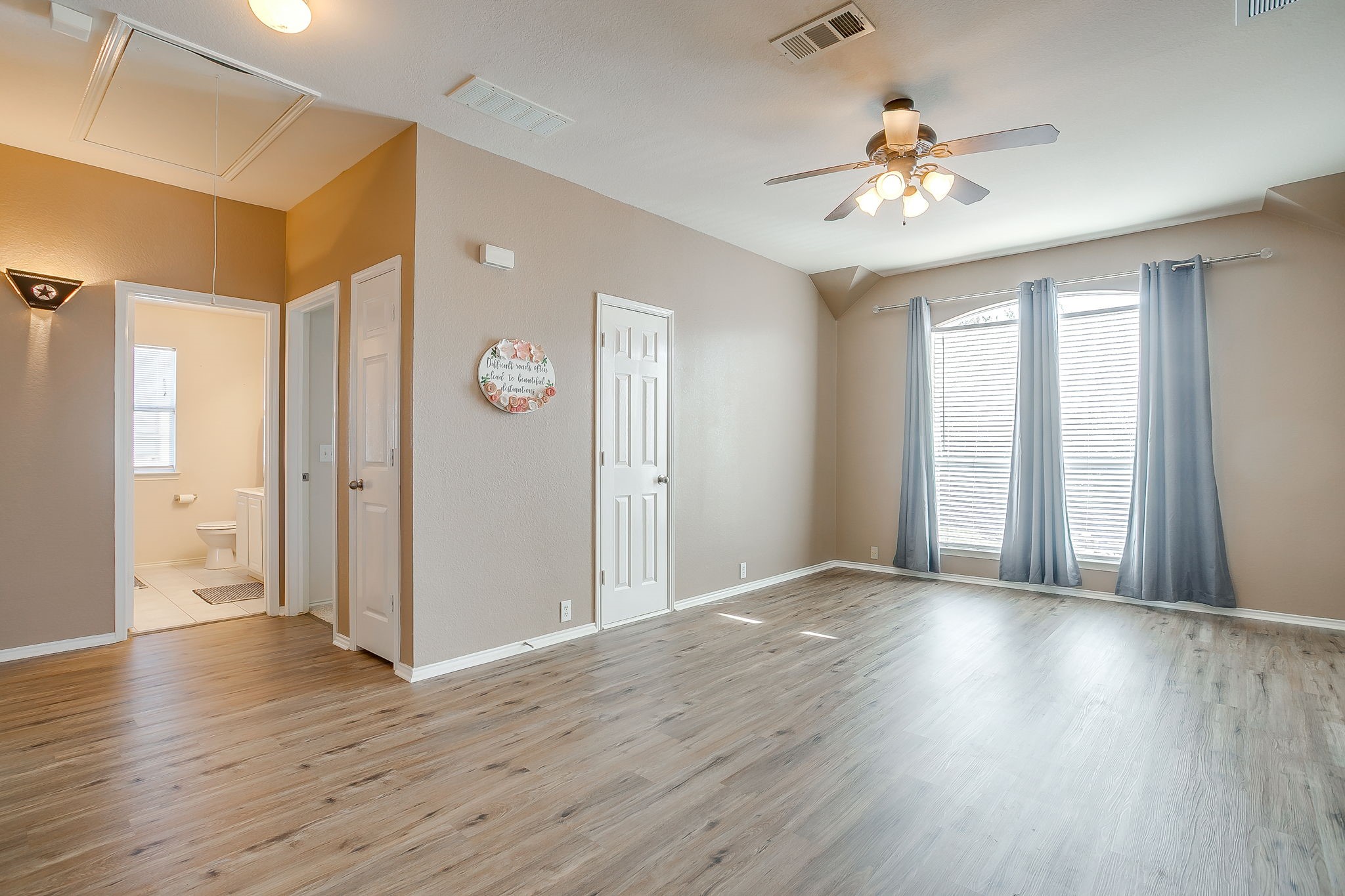 6509 Nottinghill Court North Richland Hills TX 76180